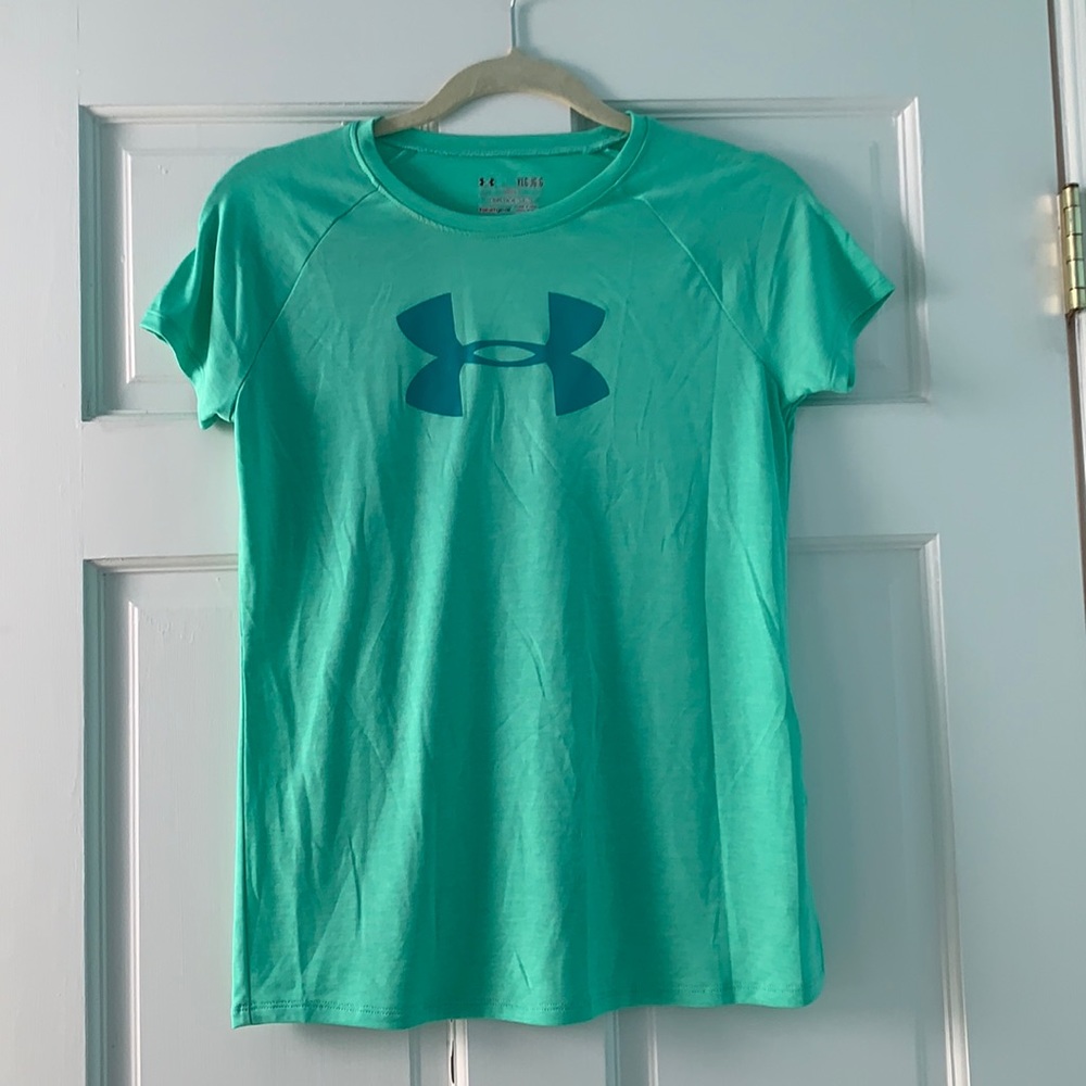 Under armour sports tee